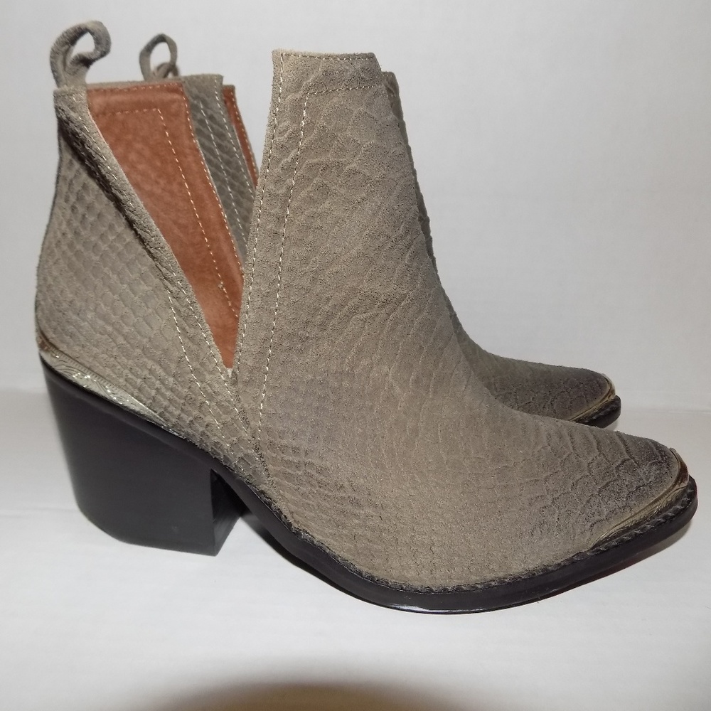 Jeffrey Campbell Gray Bootie